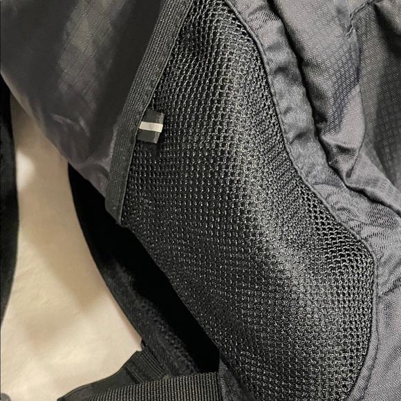 ☺️ Field & Stream Black Backpack - Picture 6 of 8